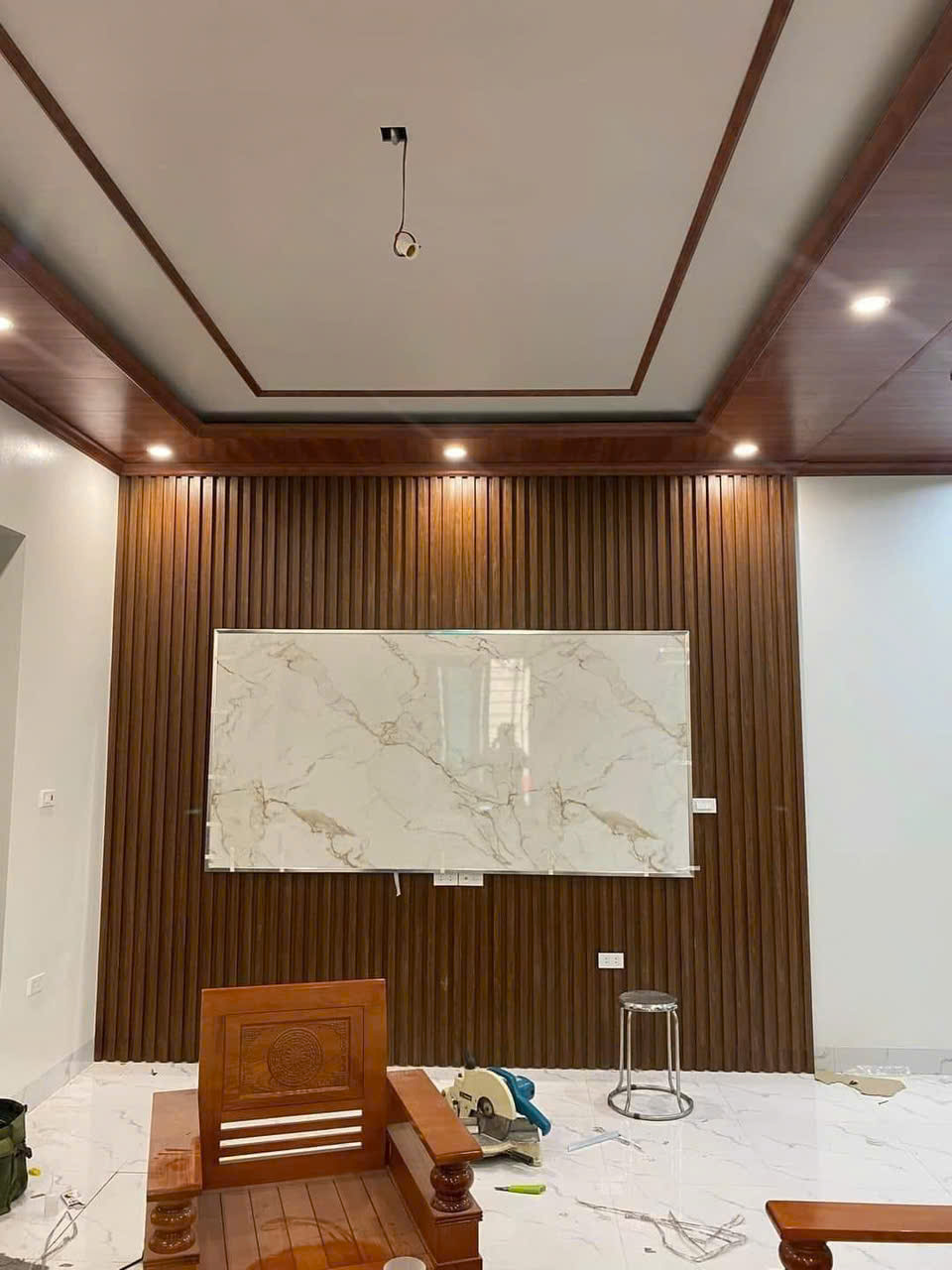 thi công nhựa ốp tường tại Sơn Tây